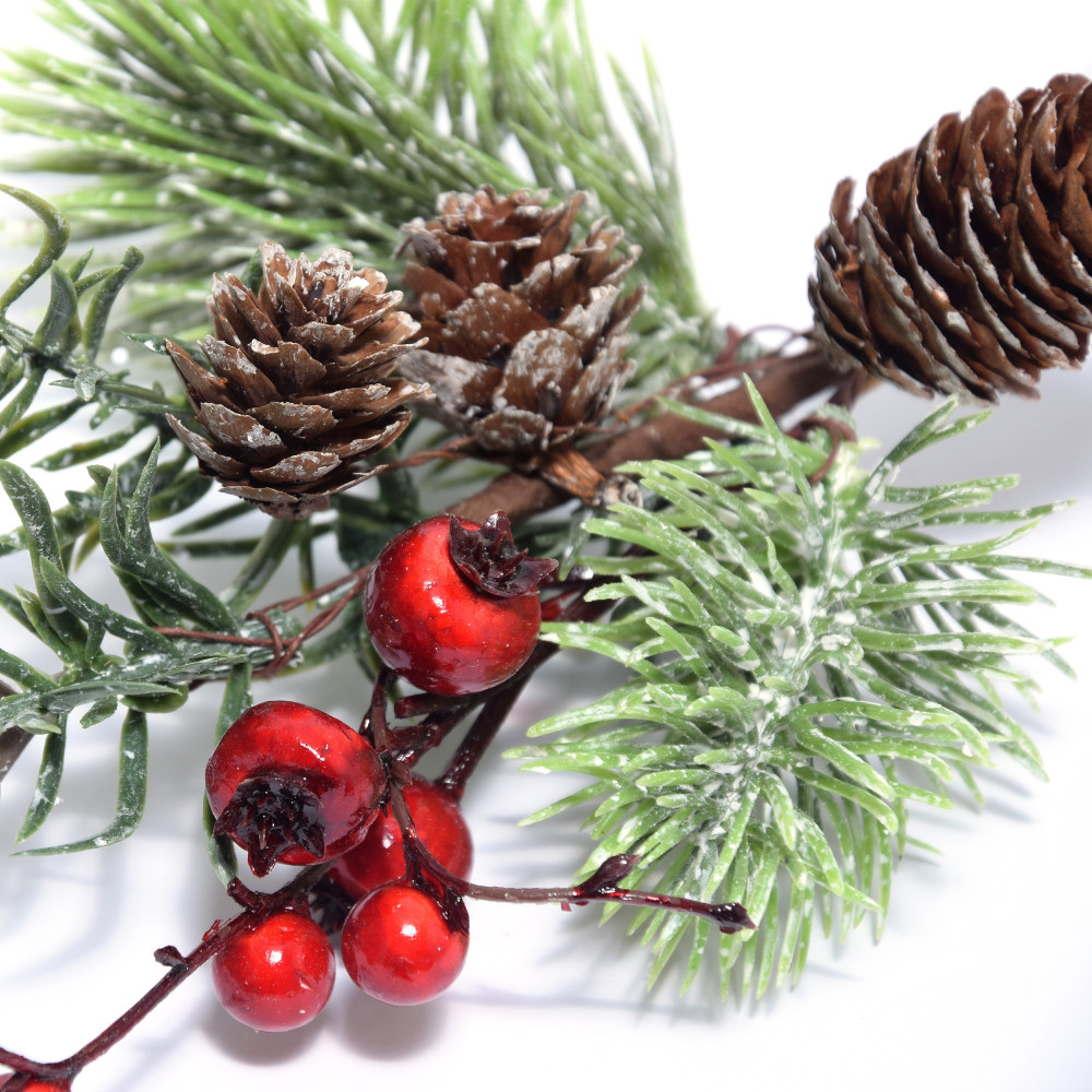 Christmas twig with cones and hawthorn - 30 cm
