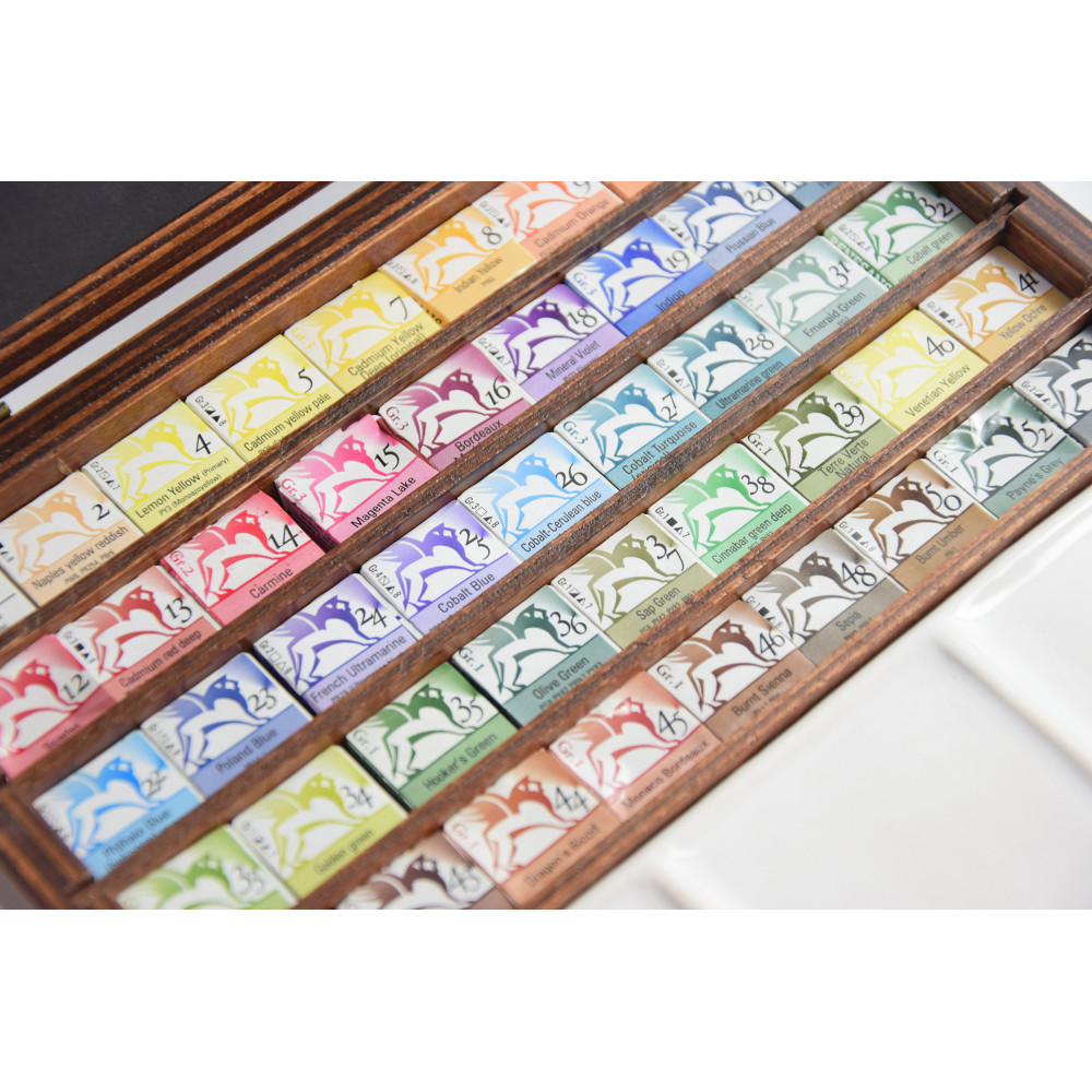 Half pans watercolors set in wooden case - Renesans - 45 pcs