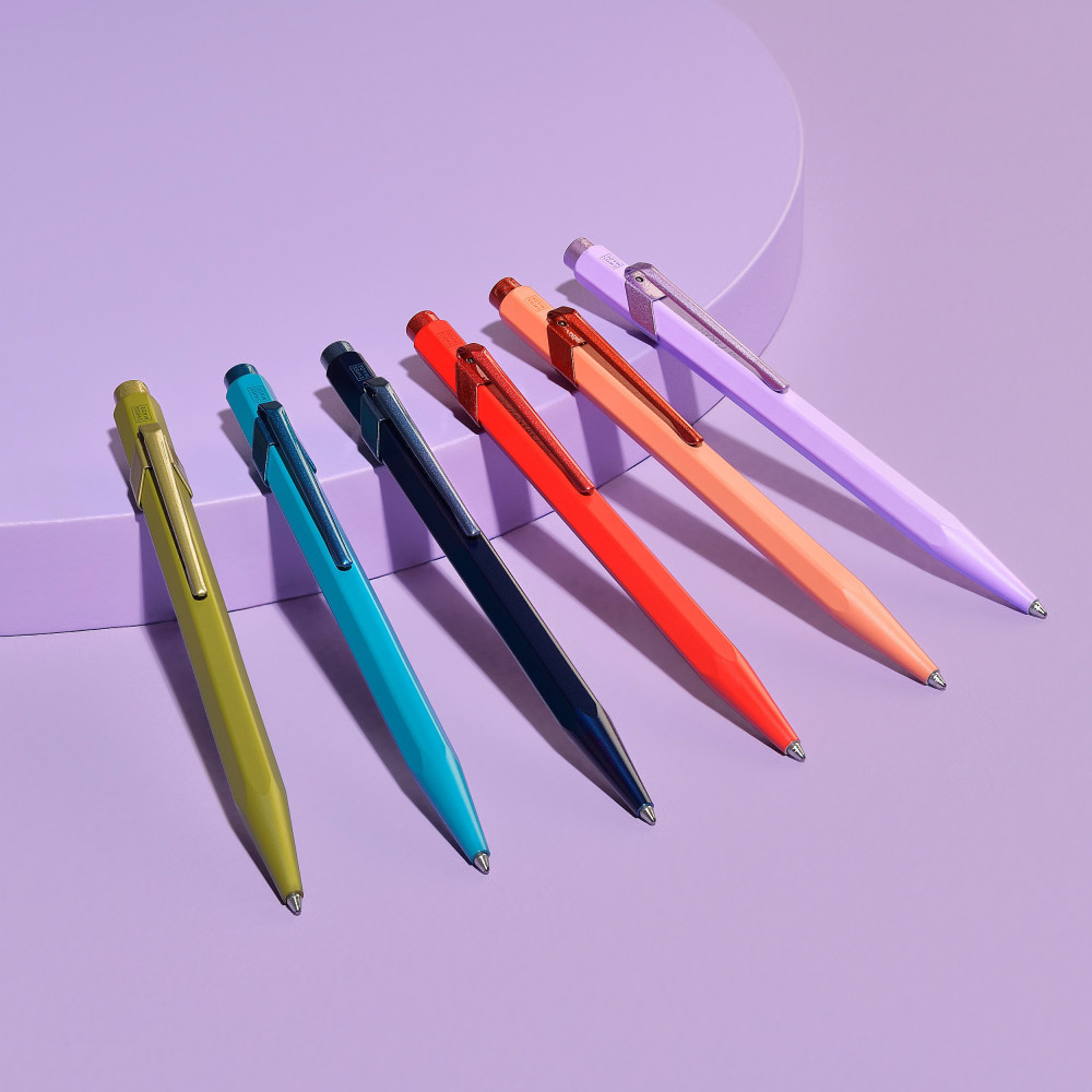 849 Claim Your Style ballpoint pen with case - Caran d'Ache - Tangerine