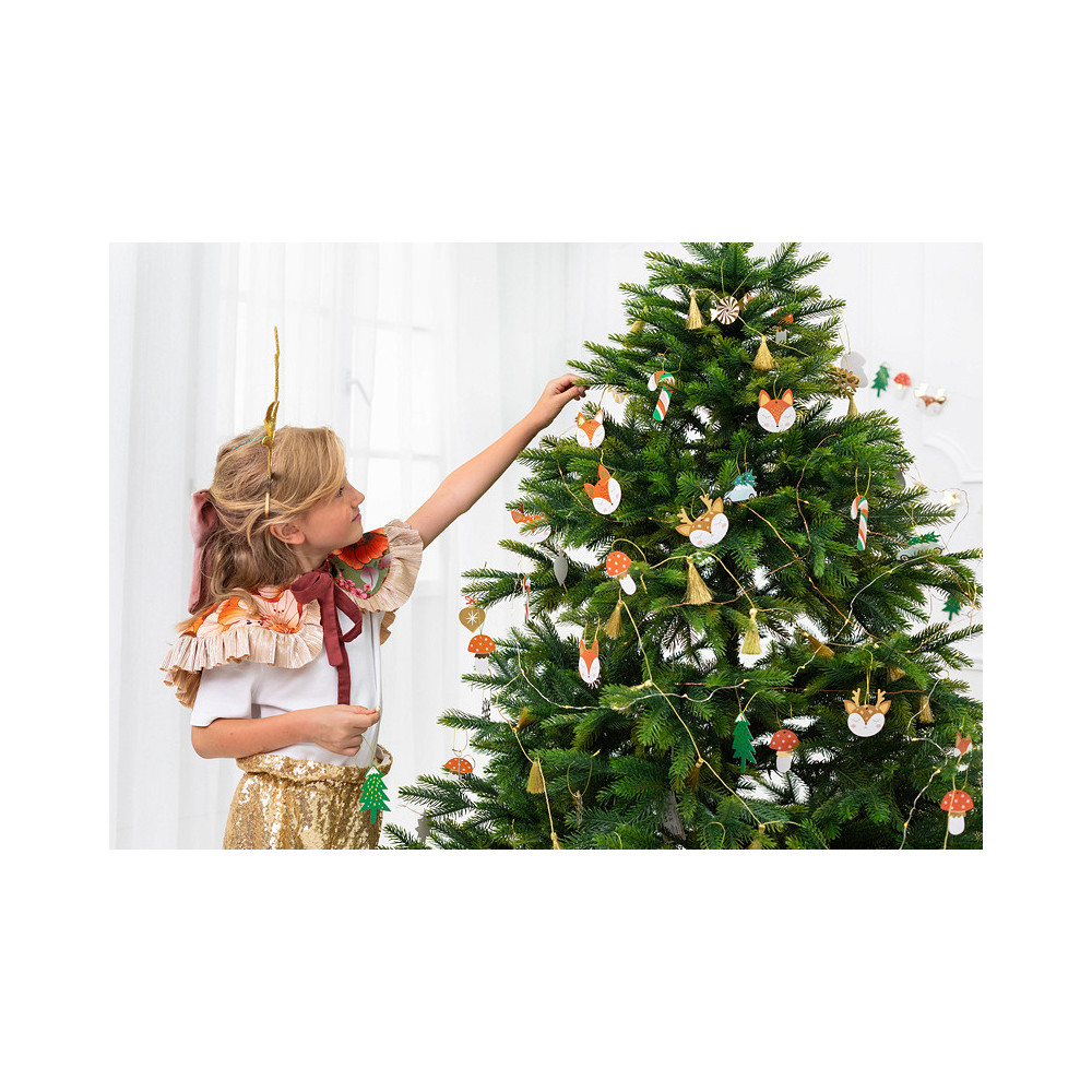 Gifts tags with string, Winter Forest - 12 pcs