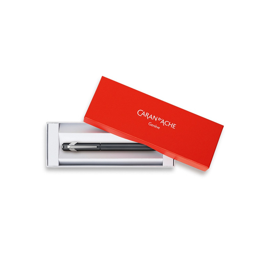 Fountain pen 849 - Caran d'Ache - black, EF
