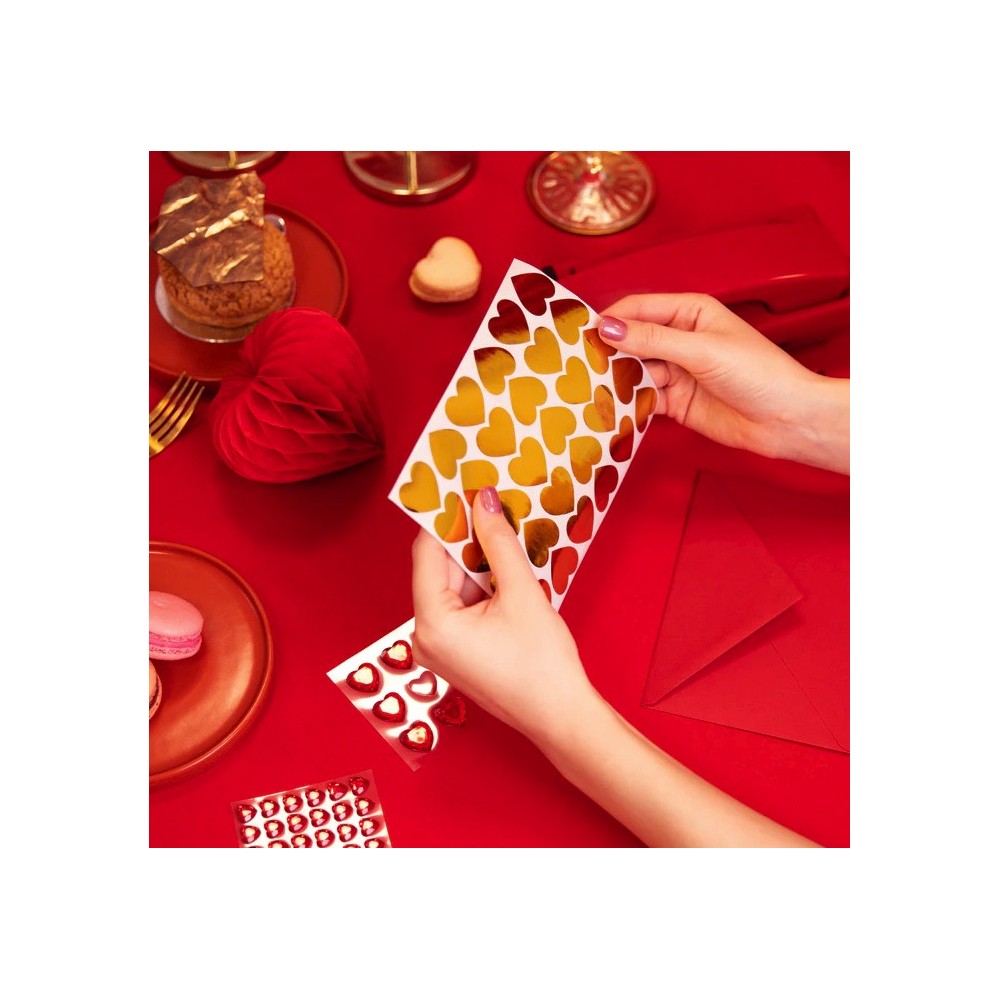 Heart stickers - gold, 2,6 cm, 30 pcs.
