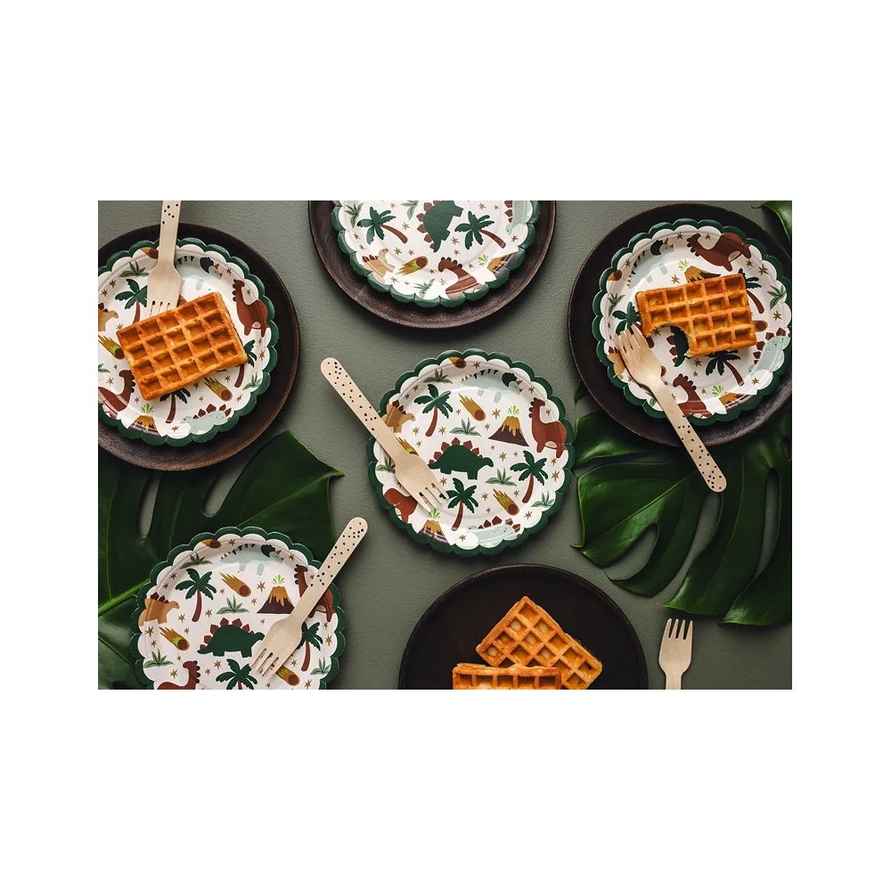 Dinosaurs paper plates - 18 cm, 6 pcs.