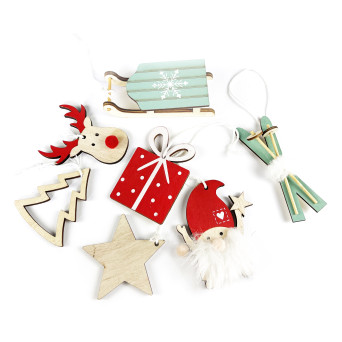 Set of wooden pendants - red and green, 6 pcs.