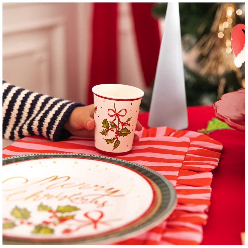 Paper cups Christmas Holly branch - 220 ml, 10 pcs.