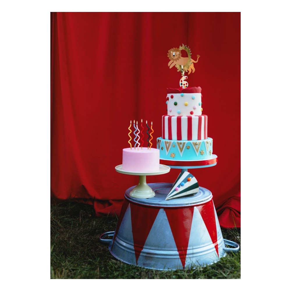 Topper na tort Lew - 16 x 16 cm