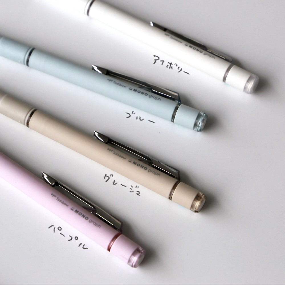 Mechanical MONO Graph Grip pencil 0,5 mm - Tombow - Greige