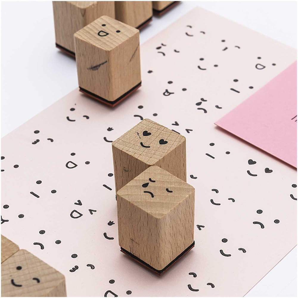 Zestaw stempli drewnianych Smile - Paper Poetry - 12 szt.