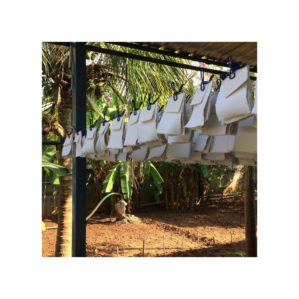 Handmade 100% cotton paper 320 g - Khadi Papers - White 30 cm 20 sheets