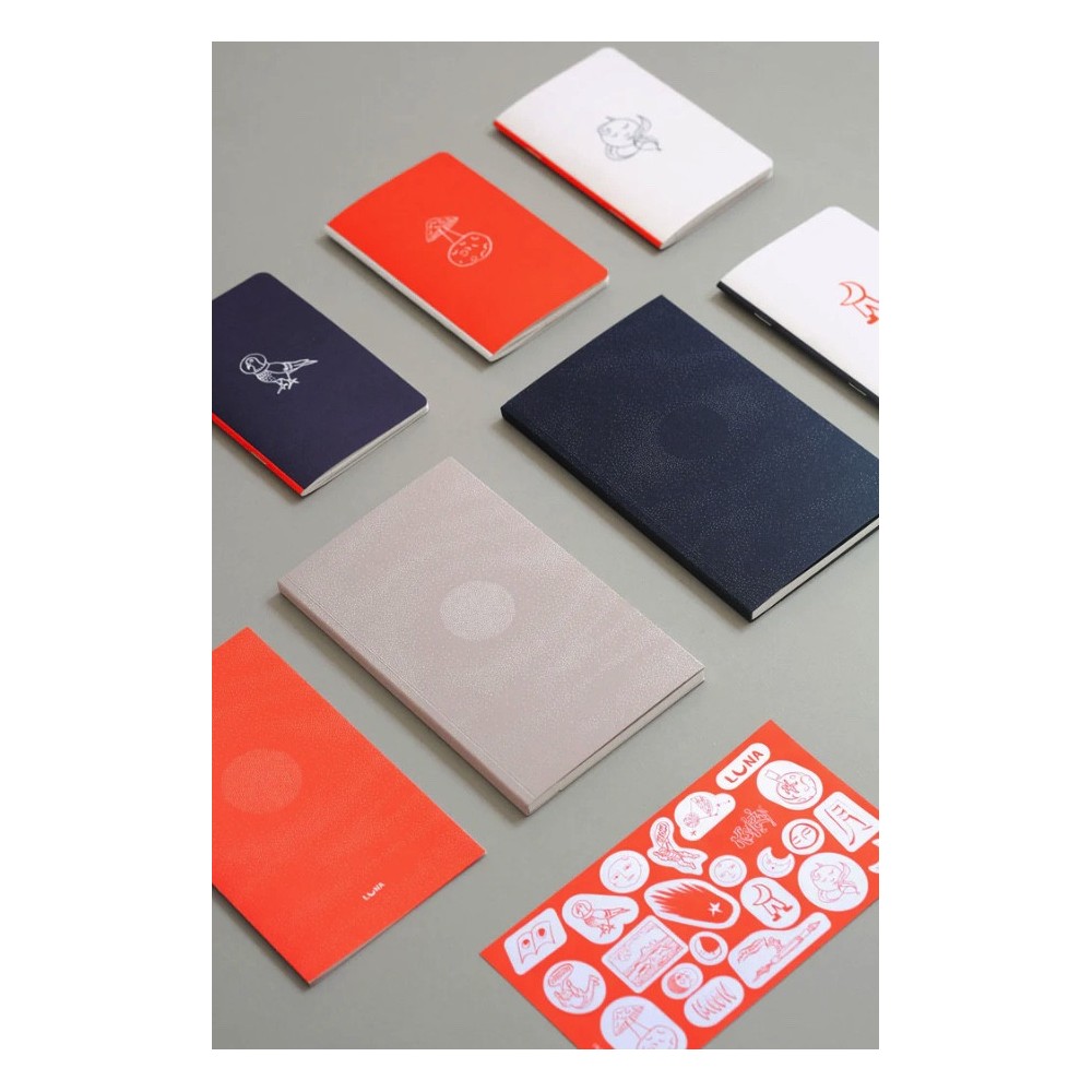 Set of Luna stickers - Papierniczeni