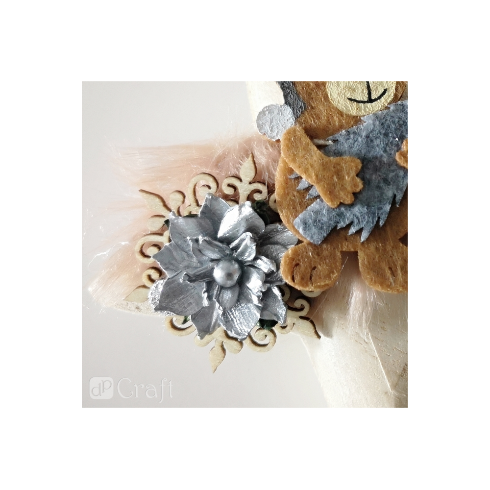 Wooden shapes Snowflakes, 20 pcs