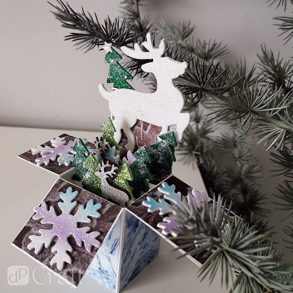 Naklejki brokatowe z pianki - DpCraft - Choinki, 30 szt.
